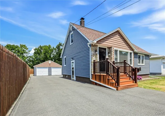 Photo 3 of Sale Pending at 807 Van Buren Ave, Rome, NY 13440 | MLS# S1699595 | Listing updated on 2026-07-31