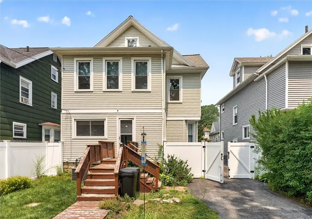 Photo 3 of Sale Pending at 113 Kislingbury St, Rochester, NY 14613 | MLS# R1699419 | Listing updated on 2026-07-27