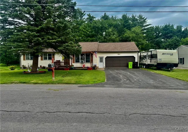 1st image of 7084 Verna Dr, Canastota, NY 13032 | MLS# S1699585