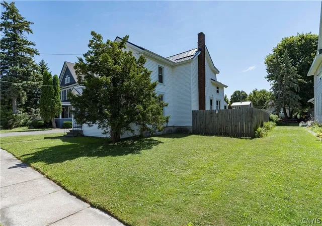 50th image of 412 Brainard St, Watertown, NY 13601 | MLS# S1699702