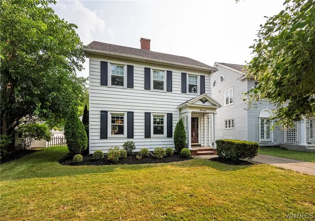 Photo 2 of Sale Pending at 11 North Dr, Buffalo, NY 14216 | MLS# B1699332 | Listing updated on 2026-07-29