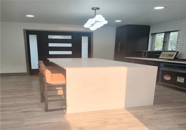 Photo 5 of Single family home for sale at 2478 Lower Lake Rd, Seneca Falls, NY 13148 | MLS# R1699437 | Listing updated on 2026-08-03