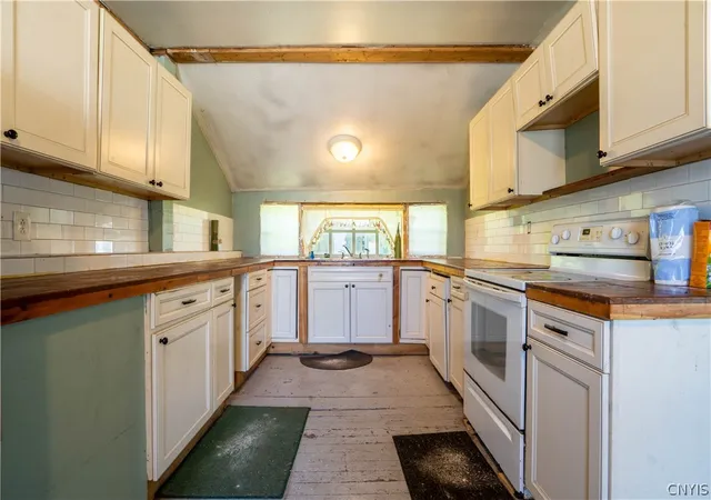 4th image of 37 Lake St, Richfield, NY 13439 | MLS# S1699767