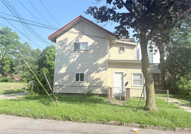 1st image of 4 Lorimer St, Rochester, NY 14608 | MLS# R1699124
