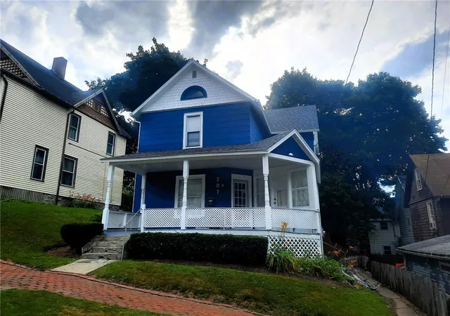 2nd image of 207 Pearl St, Corning, NY 14830 | MLS# R1698707
