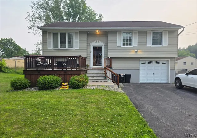 1st image of 1502 Redwood Ave, Utica, NY 13502 | MLS# S1699788