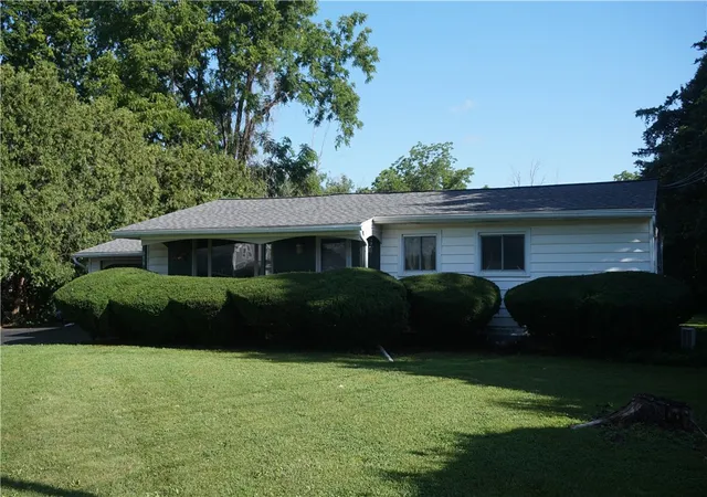 5th image of 890 Peck Rd, Parma, NY 14468 | MLS# R1697970