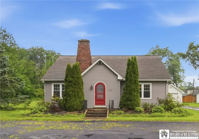 Photo 1 of Single family home for sale at 5138 W Lake Rd, Dunkirk, NY 14048 | MLS# R1694254 | Listing updated on 2026-08-02