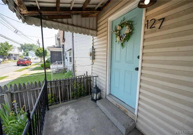 Photo 3 of Single family home for sale at 127 Baitz Ave, Buffalo, NY 14206 | MLS# B1695062 | Listing updated on 2026-07-19
