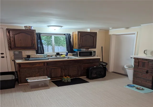 5th image of 43 Plymouth St, Norwich, NY 13815 | MLS# R1699735