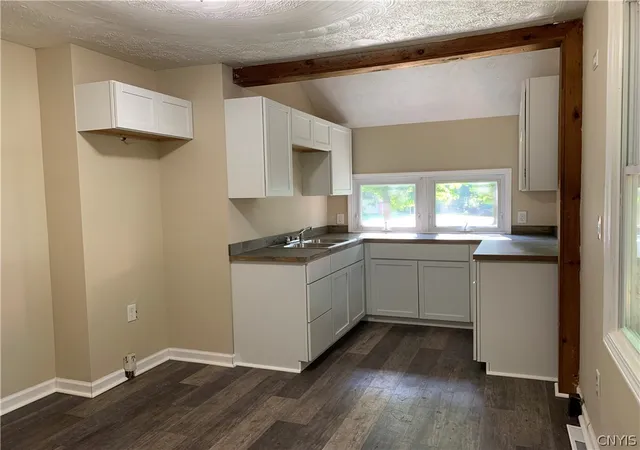 Photo 3 of Sale Pending at 33 Clay St, Cleveland, NY 13042 | MLS# S1694397 | Listing updated on 2026-07-22