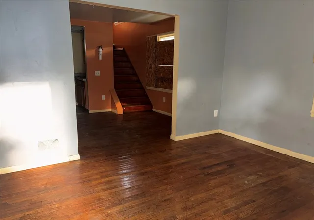 3rd image of 60-62 Jewel St, Rochester, NY 14621 | MLS# R1699775
