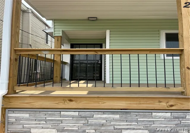 Listing Photo 4 - Condo for sale in building located at 92 Dewitt St, Buffalo, NY 14213