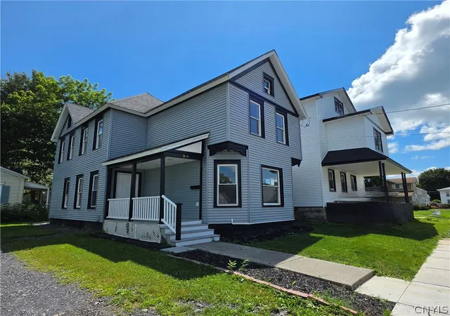 Photo 2 of Single family home for sale at 34 Gaylord St, Auburn, NY 13021 | MLS# S1699835 | Listing updated on 2026-07-26