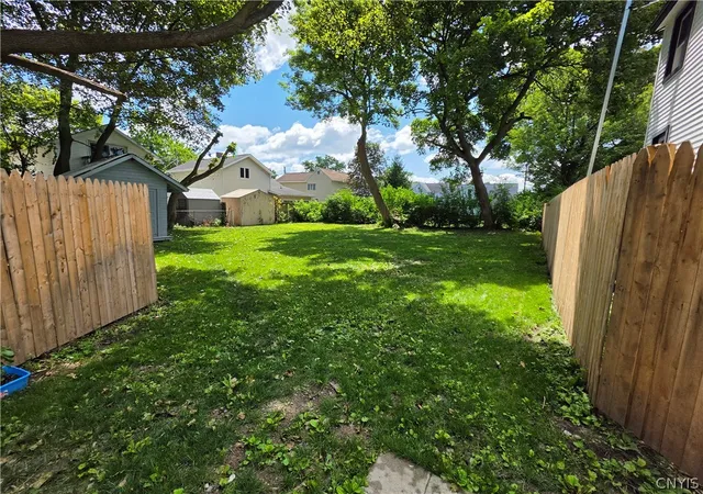 Photo 5 of Single family home for sale at 34 Gaylord St, Auburn, NY 13021 | MLS# S1699835 | Listing updated on 2026-07-26
