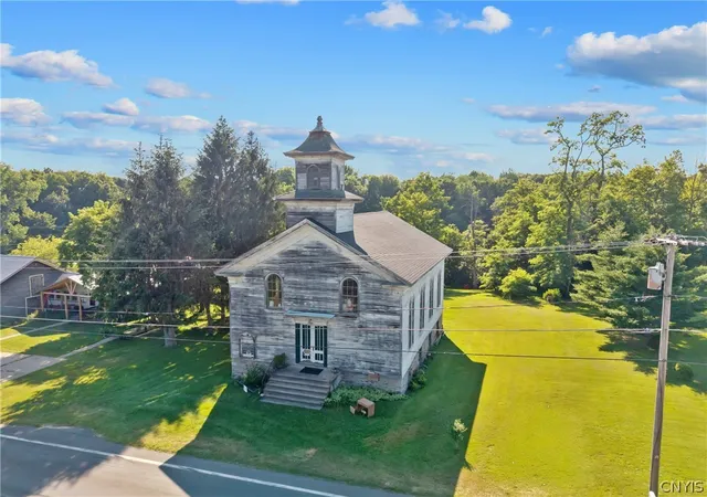 Photo 2 of Single family home for sale at 1161 County Route 53, Oswego, NY 13126 | MLS# S1699876 | Listing updated on 2026-07-20