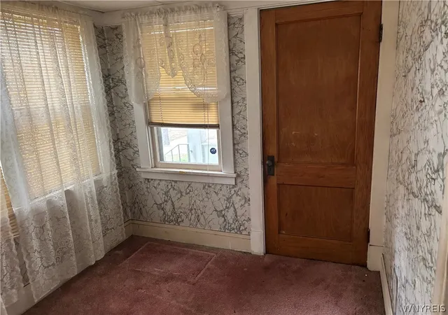 Photo 5 of Sale Pending at 454 Wyoming Ave, Buffalo, NY 14215 | MLS# B1699875 | Listing updated on 2026-08-03