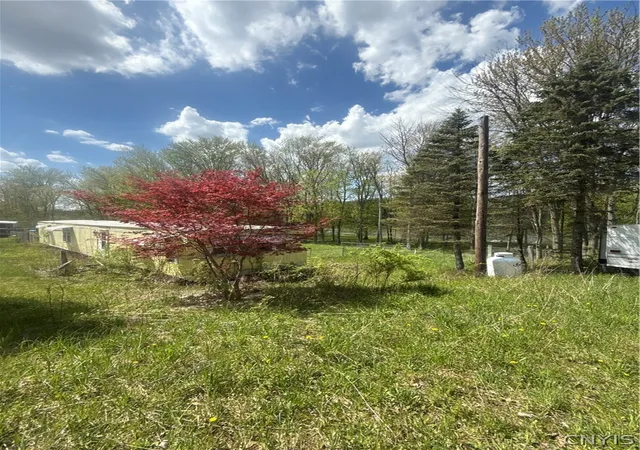 Photo 4 of Single family home for sale at 9477 Oakland Rd, Weedsport, NY 13166 | MLS# S1699856 | Listing updated on 2026-07-28