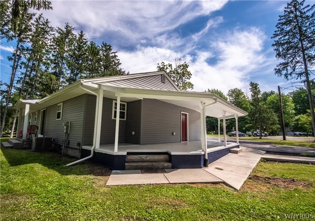 5th image of 2964 Rosemarie Cir, Newfane, NY 14108 | MLS# B1698819