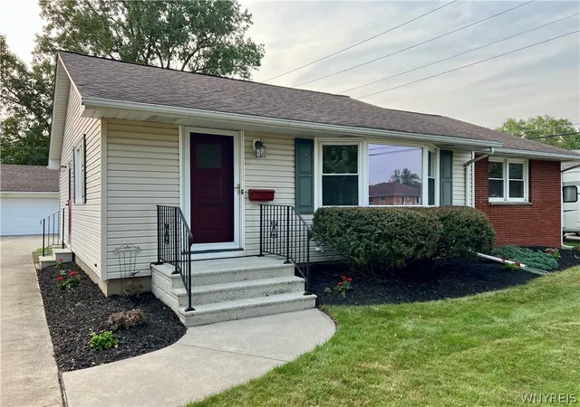1st image of 17 Greenhill, Buffalo, NY 14224 | MLS# B1694849