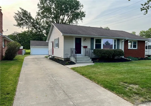 4th image of 17 Greenhill, Buffalo, NY 14224 | MLS# B1694849
