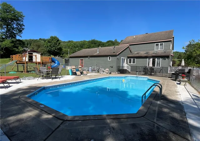 4th image of 235 Grayson Dr, North Norwich, NY 13815 | MLS# R1699312