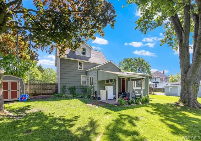 3rd image of 1034 Niagara Falls Blvd, North Tonawanda, NY 14120 | MLS# B1699741