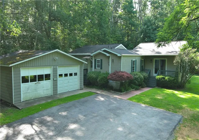 2nd image of 33 Barr Ln, Painted Post, NY 14870 | MLS# R1698929
