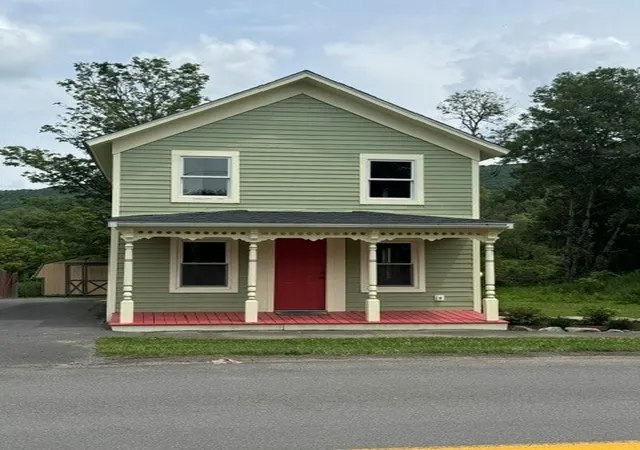 1st image of 106 Main St, Oneonta, NY 13820 | MLS# R1699855