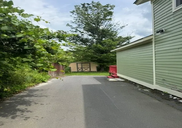 2nd image of 106 Main St, Oneonta, NY 13820 | MLS# R1699855