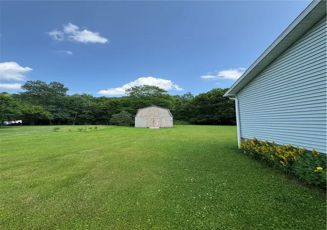 Photo 3 of Manufactured home for sale at 32 River St, Stamford, NY 12167 | MLS# R1699603 | Listing updated on 2026-07-22