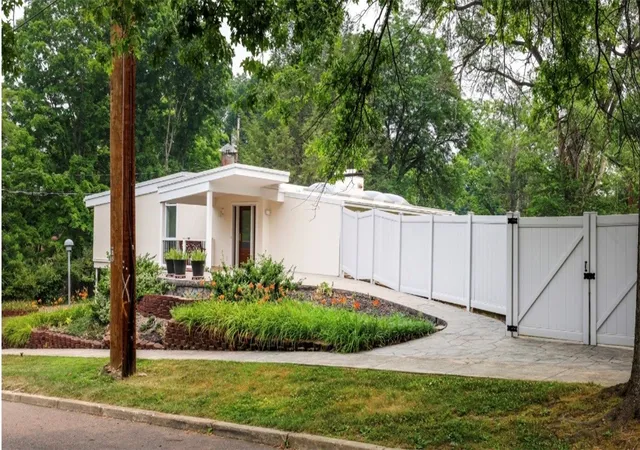 1st image of 266 Pine St, Corning, NY 14830 | MLS# R1699584