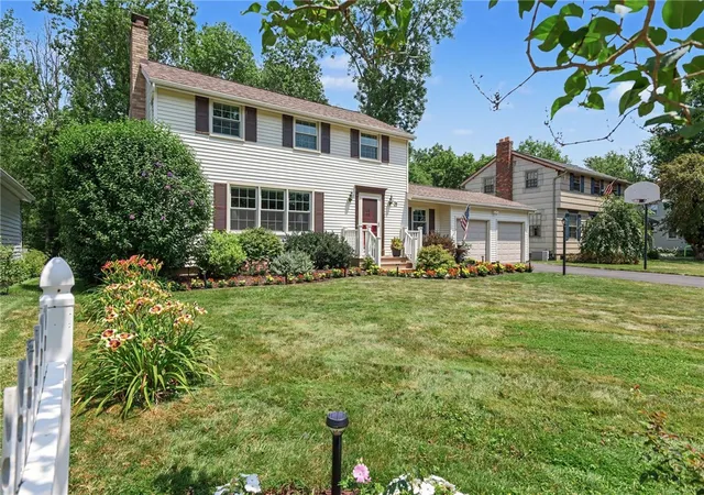 4th image of 74 Camille Dr, Rochester, NY 14612 | MLS# R1699772
