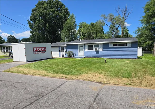 1st image of 211 Mohawk Dr, Syracuse, NY 13211 | MLS# S1699863
