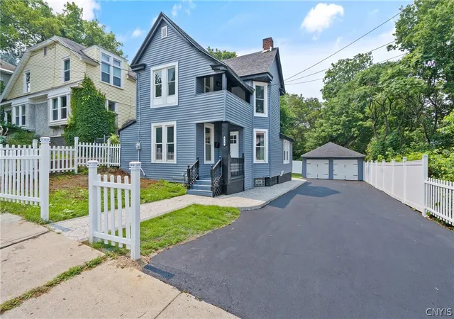 Photo 2 of Single family home for sale at 430 Maple St, Syracuse, NY 13210 | MLS# S1699563 | Listing updated on 2026-07-21
