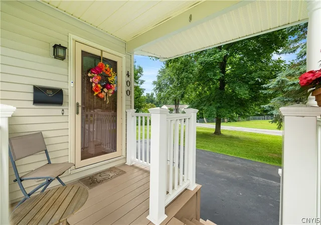 2nd image of 400 Homestead Dr, Utica, NY 13502 | MLS# S1695213
