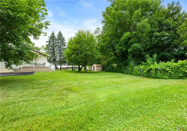 5th image of 400 Homestead Dr, Utica, NY 13502 | MLS# S1695213