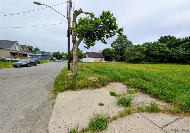 4th image of 19 Oberlin Ave, Buffalo, NY 14211 | MLS# B1698806