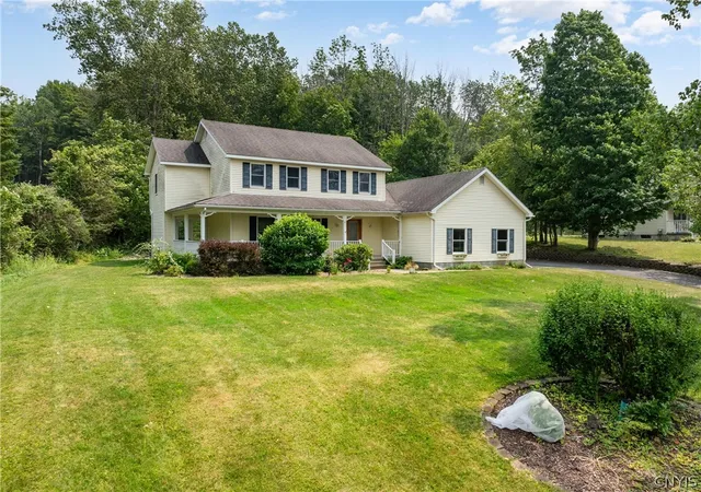 1st image of 1 Butternut Rd, New Hartford, NY 13413 | MLS# S1700016