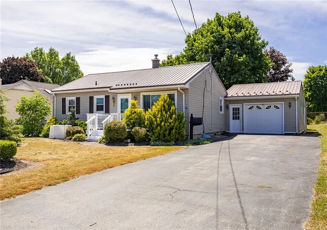 1st image of 149 Mcdermott St, Newark, NY 14513 | MLS# R1697092