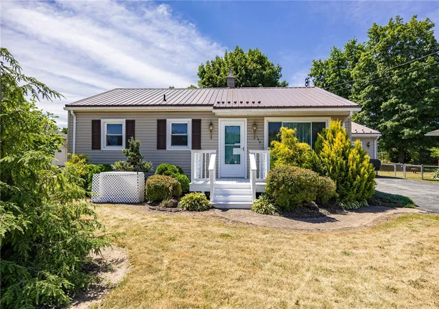 27th image of 149 Mcdermott St, Newark, NY 14513 | MLS# R1697092