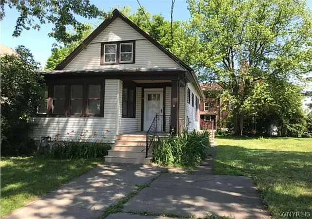 1st image of 40 Edgewood Pl #40, Lackawanna, NY 14218 | MLS# B1699890