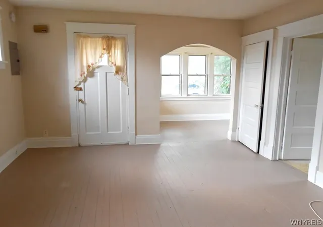 4th image of 40 Edgewood Pl #40, Lackawanna, NY 14218 | MLS# B1699890