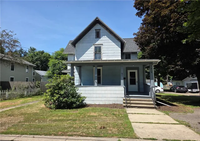 Photo 1 of Single family home for sale at 914 S Main St, Horseheads, NY 14845 | MLS# R1699967 | Listing updated on 2026-07-30