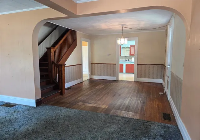 Photo 5 of Single family home for sale at 914 S Main St, Horseheads, NY 14845 | MLS# R1699967 | Listing updated on 2026-07-30