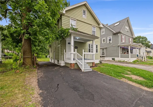 2nd image of 639 Ridgeway Ave, Rochester, NY 14615 | MLS# R1699828