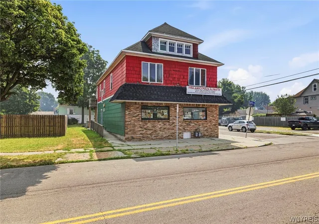 Listing Photo 3 - Condo for sale in building located at 615 Hopkins St, Buffalo, NY 14220