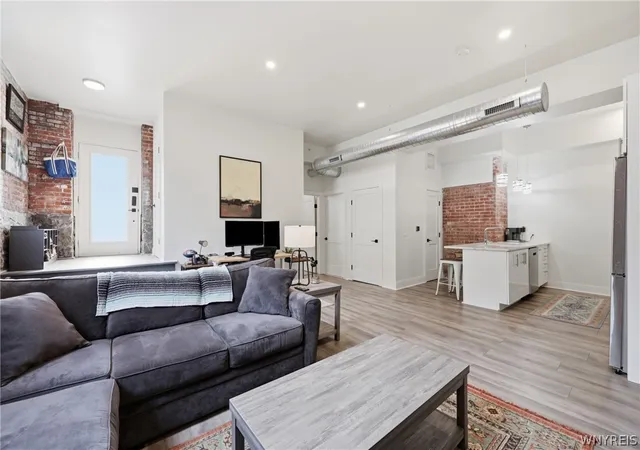 Listing Photo 5 - Condo for sale in building located at 340 Bird Ave, Buffalo, NY 14213 - Unit #102