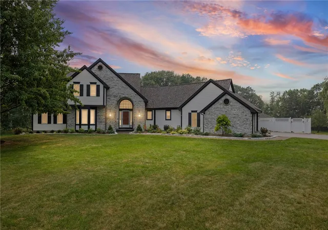 44th image of 19 Dixon Woods, Honeoye Falls, NY 14472 | MLS# R1699957