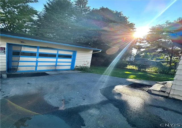20th image of 817 Chestnut St, Utica, NY 13502 | MLS# S1699934